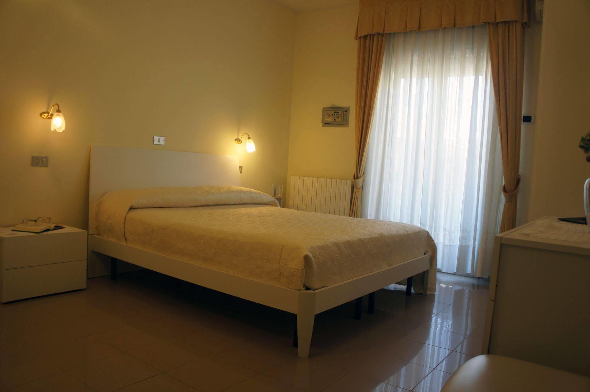 Solaris 3*
